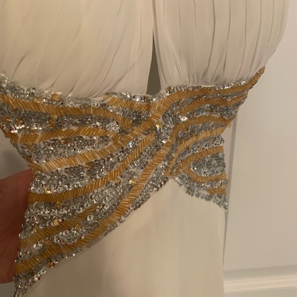 Cleopatras formal dress - Picture 4 of 9